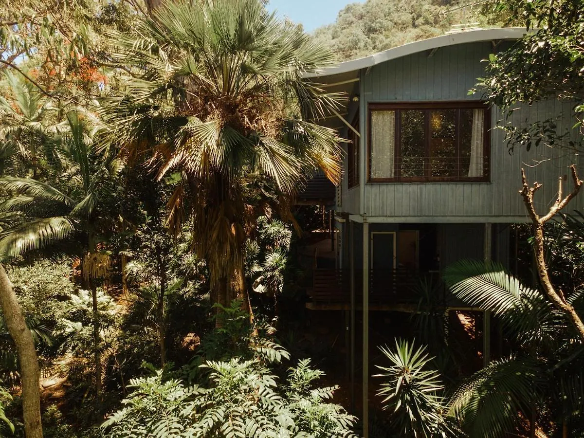 Holiday home Reinwood Retreat - A Home Nestled In The Treetops Of A Rainforest Trinity Beach